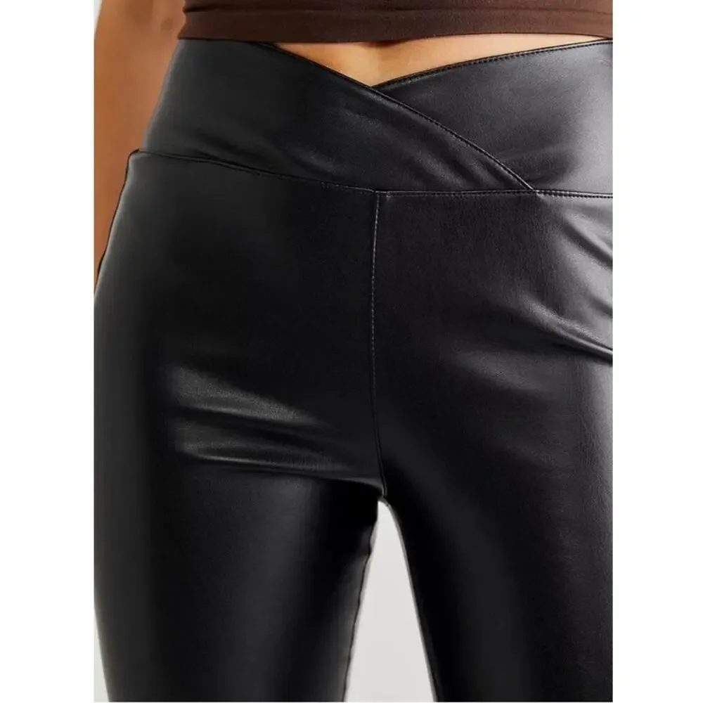 Free People Venice Beach Vegan Flare Pants Black Size 25 Short